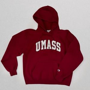 Champion | UMass Amherst Sweatshirt | L